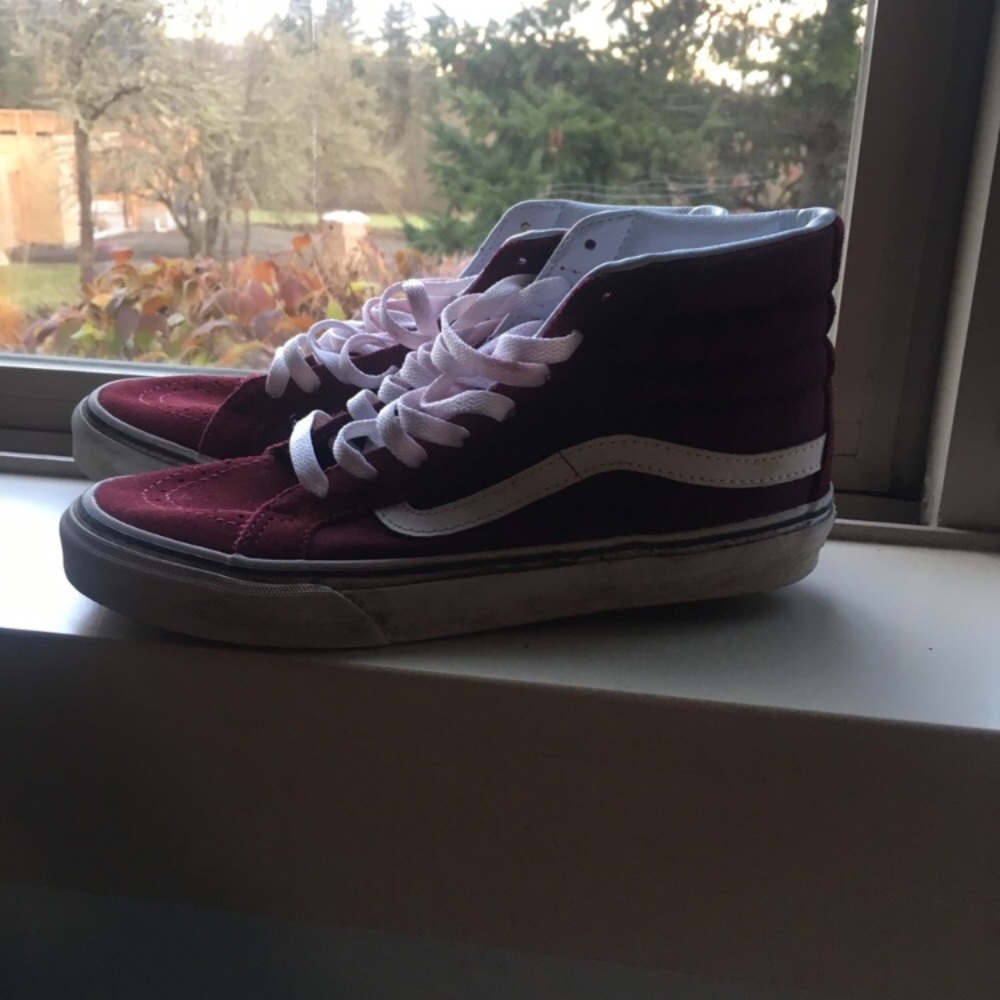 Maroon vans high top suede